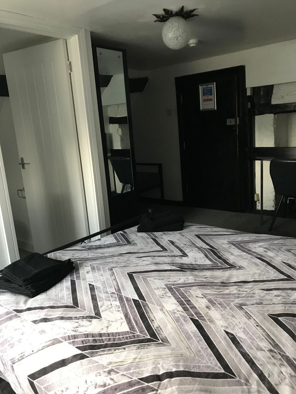 ファミリー ルーム | アイロン / アイロン台、WiFi (無料)、ベッドシーツ