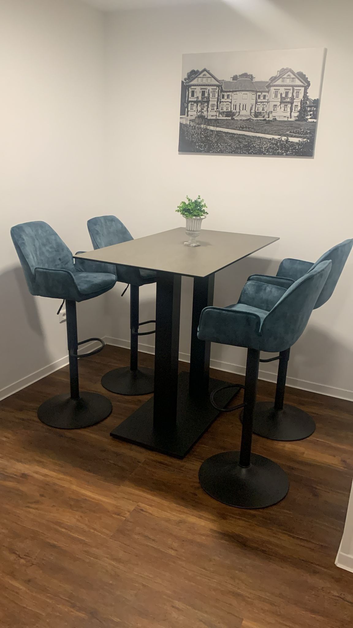 comfort quadruple room, multiple beds | 1 bedroom, iron/ironing board, free wifi, bed sheets