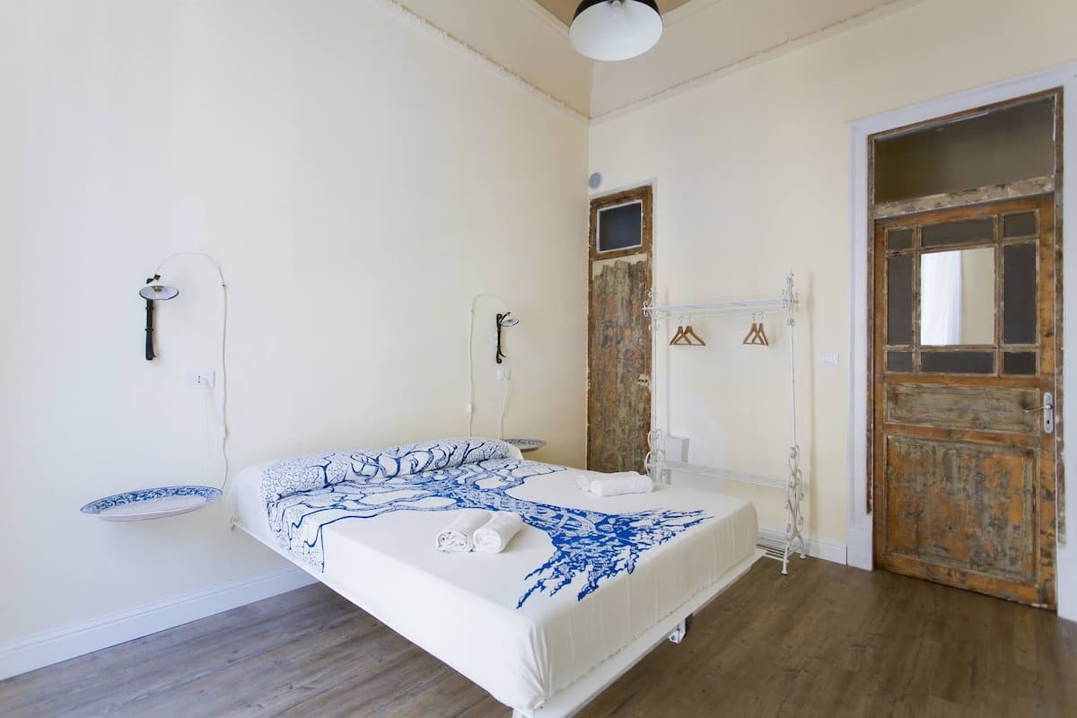 Comfort Double Room, 1 Bedroom, Private Bathroom | 1 bilik tidur, dihias secara berasingan