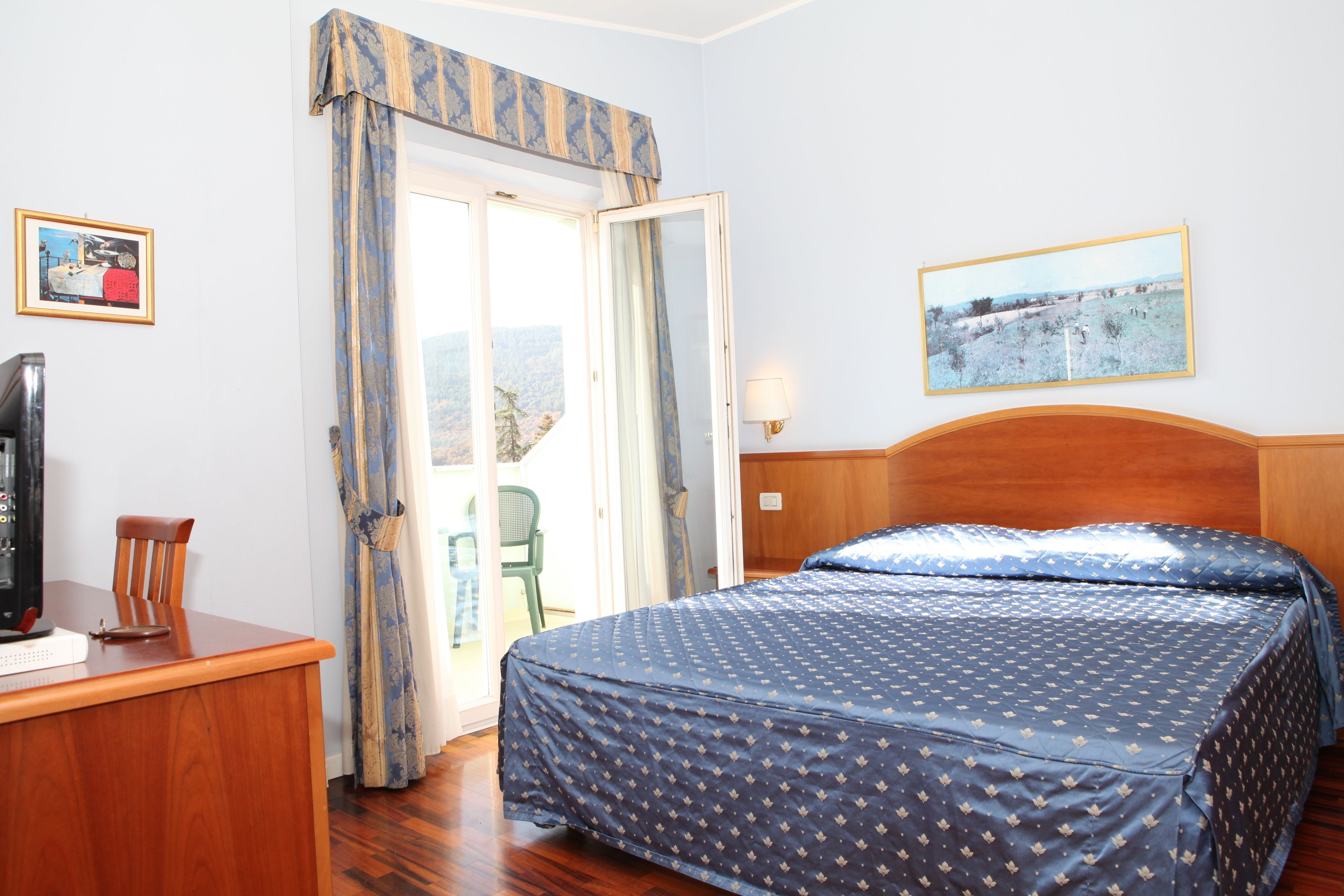 double or twin room | egyptian cotton sheets, premium bedding, minibar, in-room safe