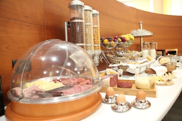 Petit déjeuner buffet compris tous les jours