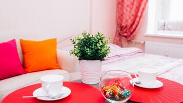 Single Room | 1 bilik tidur, peralatan tempat tidur premium, bar mini, meja