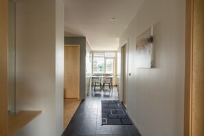Apartament superior, 2 dormitoris | Cortines opaques, bressols gratuïts, wifi gratuïta i roba de llit 
