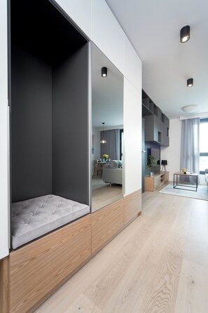 Deluxe Apartment, 1 Queen Bed with Sofa bed (Silver Grey) | Living area | Flat-screen TV, iPod dock, MP3 dock - Lemir Cracow Apartments (Kraków)