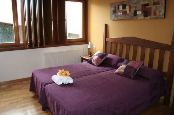 Double or Twin Room | Cribs/infant beds, rollaway beds, free WiFi, bed sheets