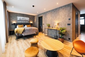 ستائر تعتيم وواي فاي مجانًا وملاءات أسرّة