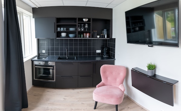 Blackout curtains, free WiFi, bed sheets