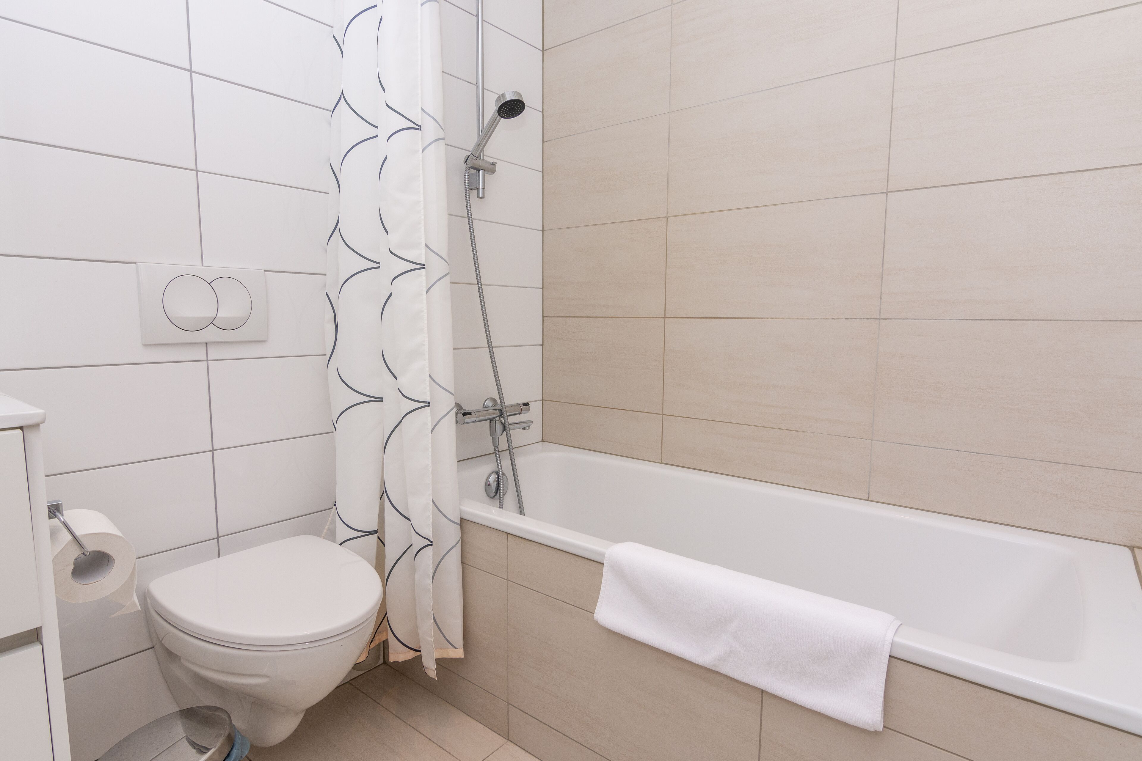 double or twin room, private bathroom | bathroom | hair dryer, towels, soap, shampoo