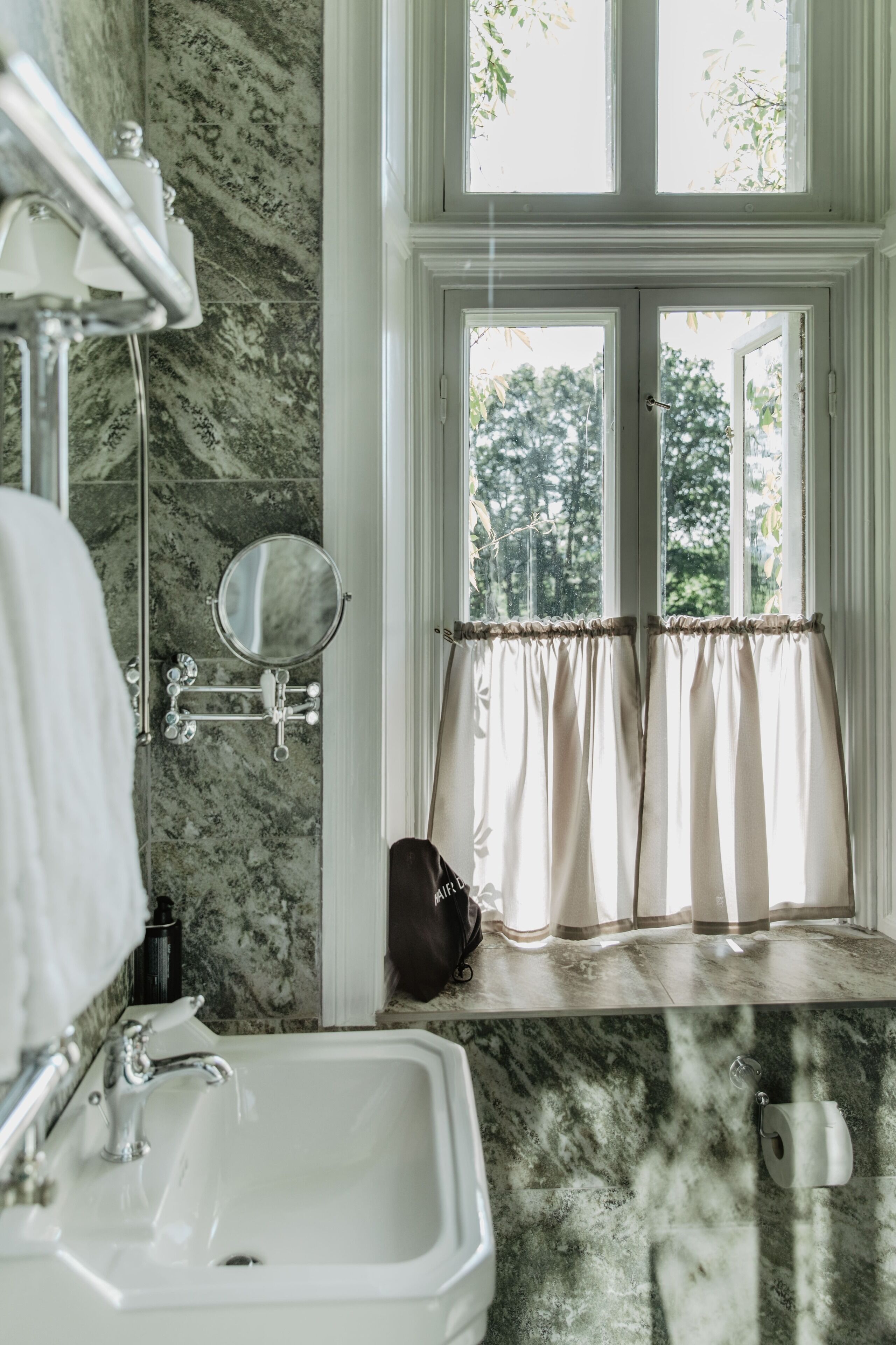 double room park view | bathroom | shower, rainfall showerhead, designer toiletries, hair dryer