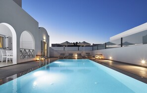 View from room - Tramonto Private Villa (Santorini)
