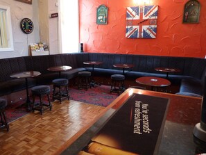 Bar (en el alojamiento)