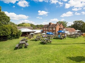 Exterior - The Trusty Servant (Lyndhurst)