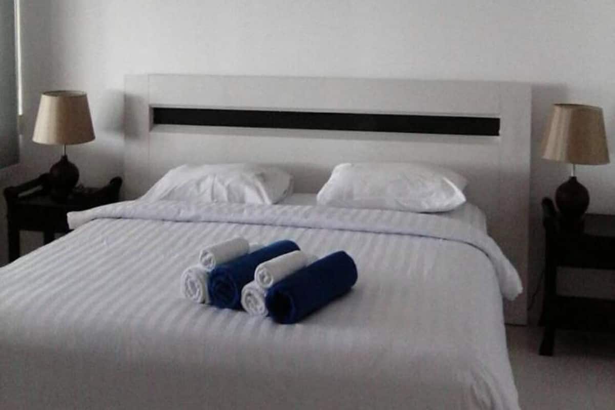 One Bedroom Condo | 1 Schlafzimmer, Zimmersafe, Zustellbetten, kostenloses WLAN