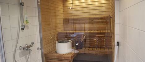 Pro Apartments 5, Sauna (Myllykatu 11 A 3) | Badezimmerausstattung