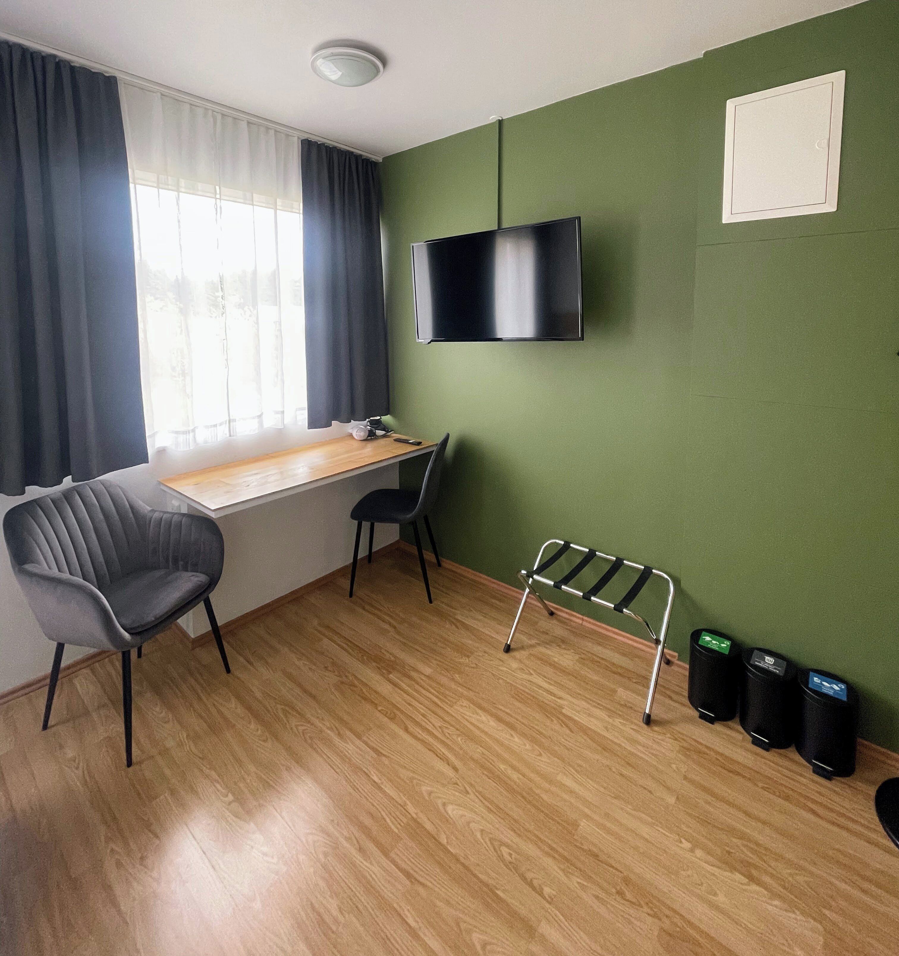 Dobbeltrom, privat bad | Blendingsgardiner, lydisolert, wi-fi (inkludert) og sengetøy