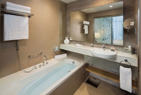 Beach Rotana Residences - Image 34