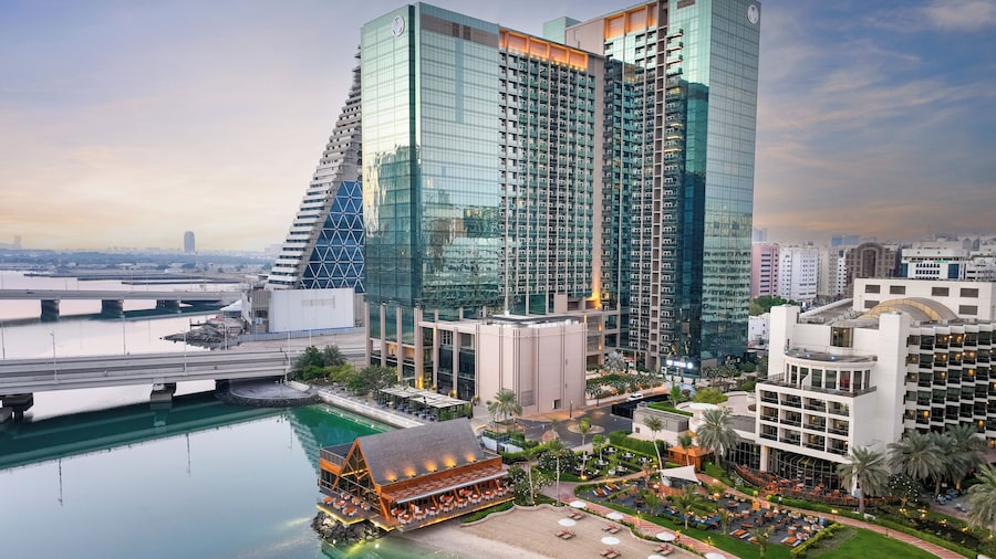 Beach Rotana Residences