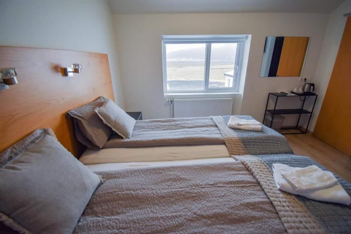 Camera Standard con letto matrimoniale o 2 letti singoli, bagno privato | 1 camera, biancheria da letto ipoallergenica, tende oscuranti