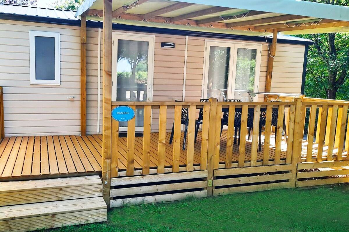 Mobil-home Premium | 각각 다른 스타일의 인테리어, 각각 다 르게 가구 비치