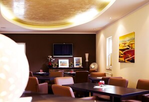 Lobby lounge - Hotel Villa Toskana (Parsberg)