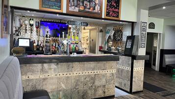 Kios check-in/check-out