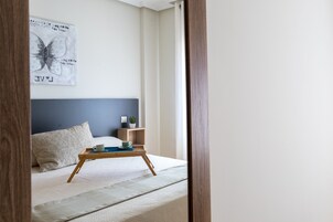 Ducha, artículos de higiene personal gratuitos y secador de pelo