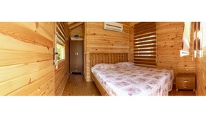 Free cribs/infant beds, free WiFi, wheelchair access