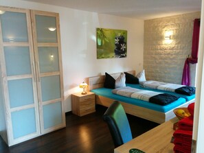 Zimmer (6-Betten-Zimmer) | Wohnbereich