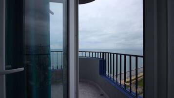 Departamento, 1 habitación | Balcón