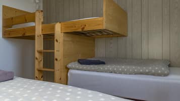 Ropa de cama hipoalergénica, escritorio, cortinas opacas y wifi gratis