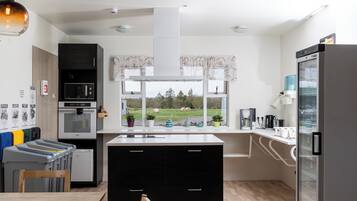 Shared fridge, microwave, stovetop, toaster