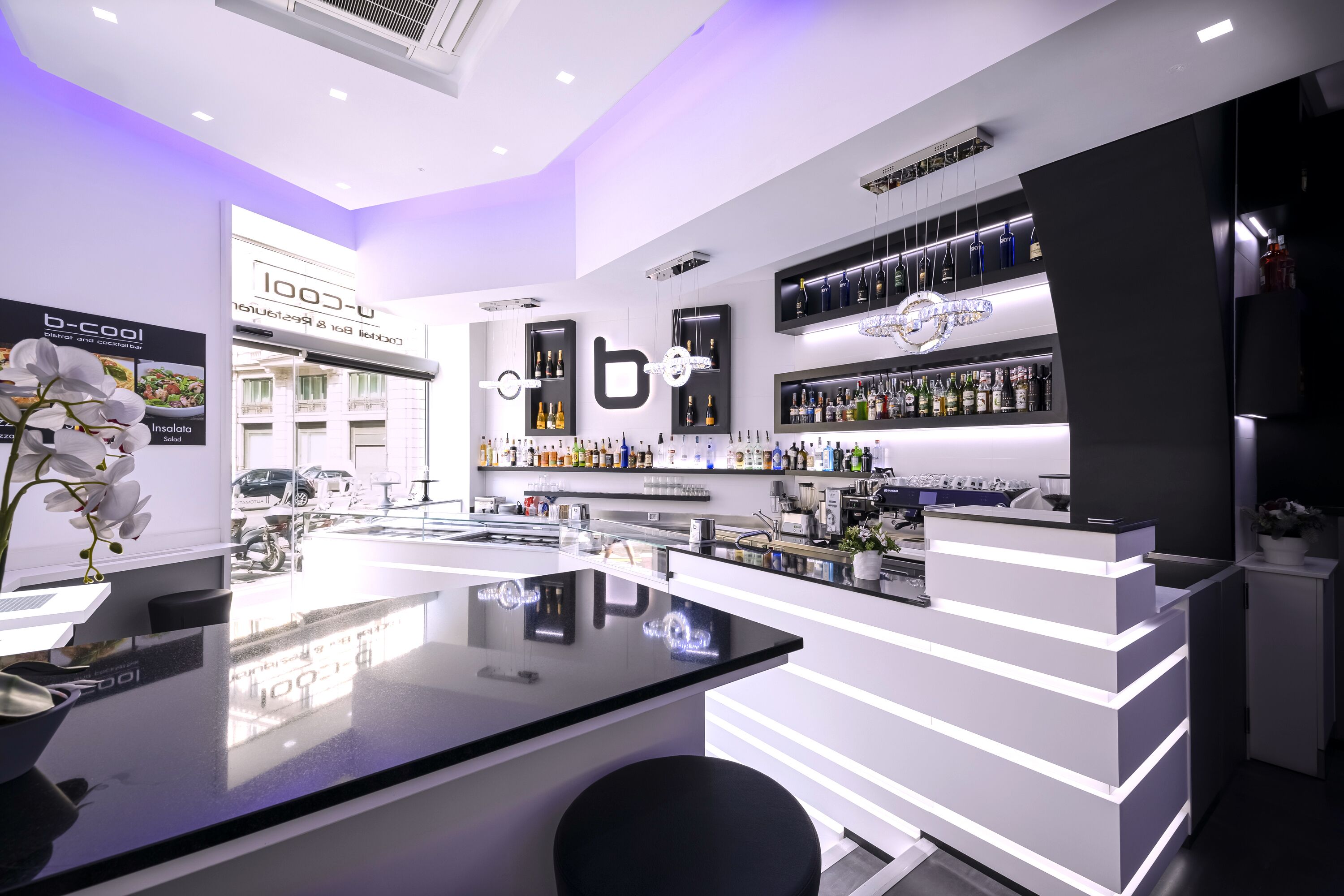 breakfast, lunch, dinner served; italian cuisine, al fresco dining