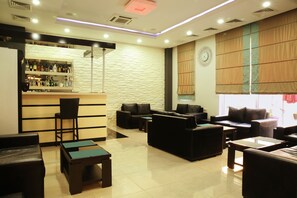 Bar (on property) - Hotel Gureli (Tbilisi)