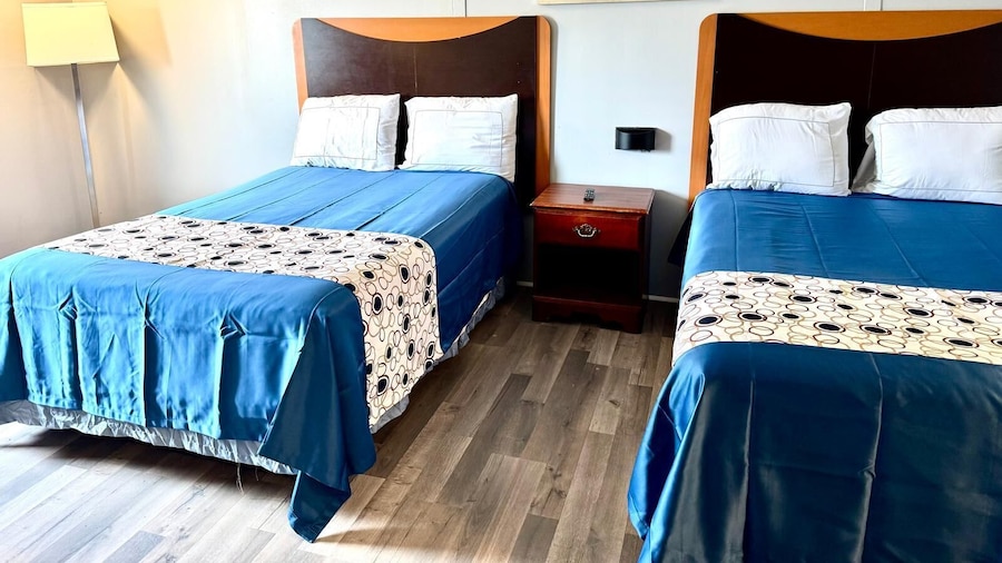 Highlander Inn Cleveland Beachwood Near I-480
