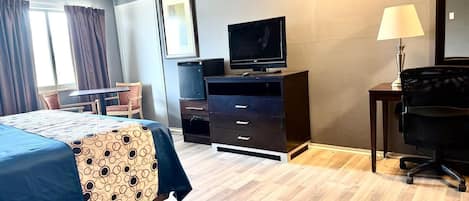 In-room safe, desk, iron/ironing board, free WiFi