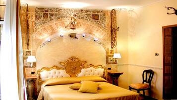 Doppia Romantica, non fumatori | Una cassaforte in camera, con stile personalizzato