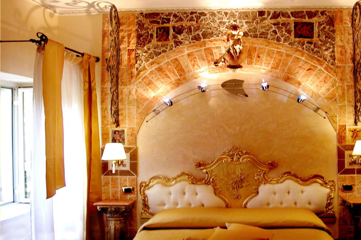 Romantic Double Room, Non Smoking | In-room safe, desk, soundproofing, iron/ironing board (on request)