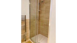 Bathroom - Swandown Hotel (Swindon)