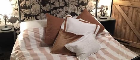 Småhus, 2 soverom | 2 soverom, strykejern/-brett, wi-fi (inkludert) og sengetøy