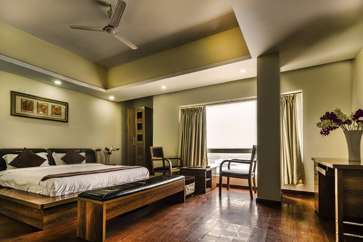 Phòng Executive, 1 giường cỡ king, phù hợp cho người khuyết tật | Phòng cách âm, truy cập Internet không dây miễn phí, bộ trải giường