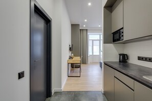 Superior Double Room, 1 Queen Bed, Non Smoking, Refrigerator | Private kitchenette