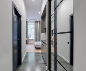 Habitación básica doble, 1 cama de matrimonio, no fumadores, frigorífico | Servicio de la habitación