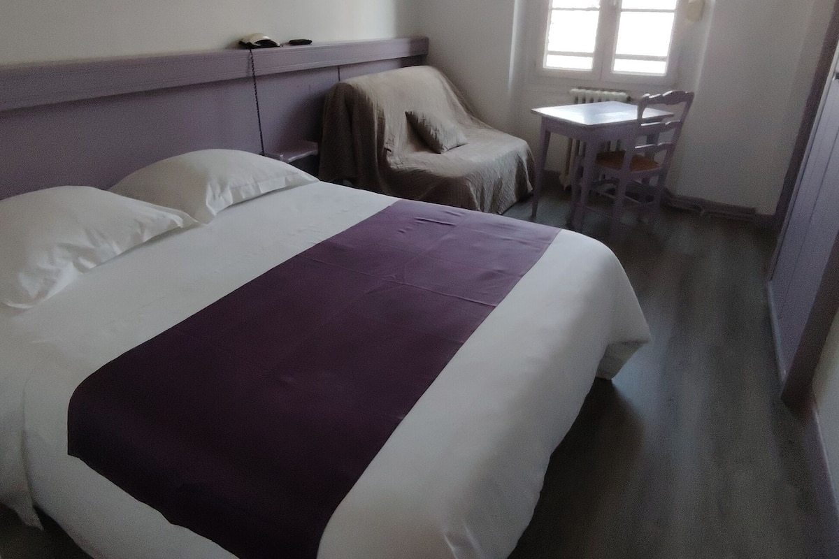Comfort Quadruple Room, 1 Double Bed with Sofa bed, Private Bathroom | Premium bedding, individually decorated, individually furnished, desk