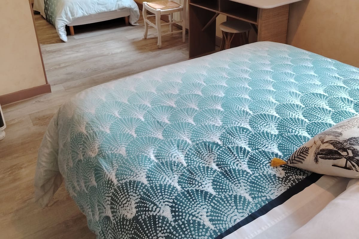 Classic Triple Room, Multiple Beds, Private Bathroom | Premium bedding, individually decorated, individually furnished, desk