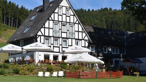 Sundeck - Hotel Forellenhof (Bad Berleburg)