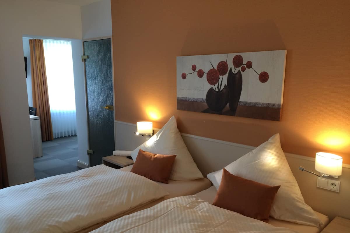 Double Room (2)