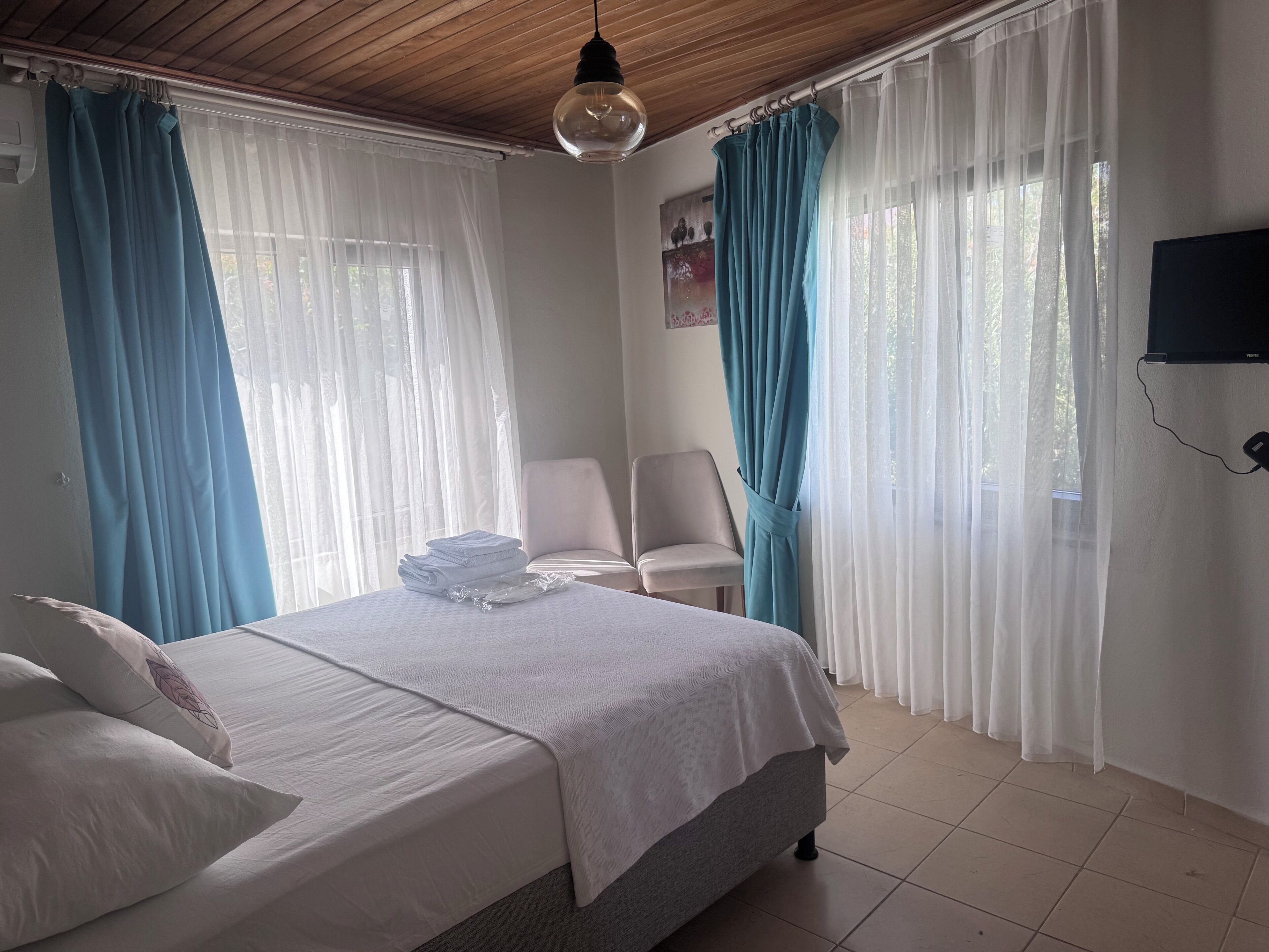 Premium bedding, free WiFi, bed sheets