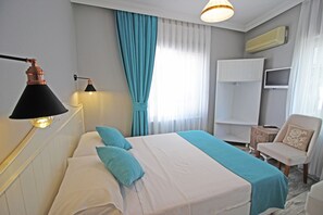 Standard Double Room | Premium bedding, free WiFi, bed sheets - Hambarli Otel (Bozcaada)