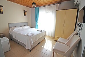 Standard Double Room | Premium bedding, free WiFi, bed sheets - Hambarli Otel (Bozcaada)
