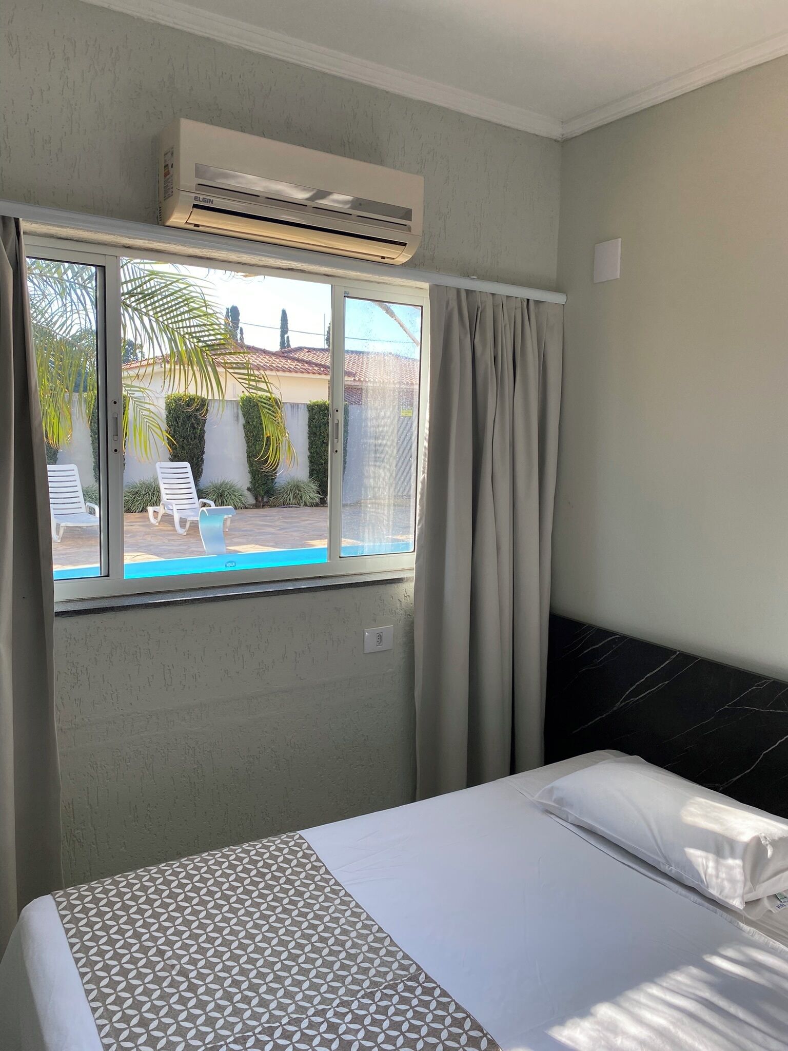 Habitación doble | Escritorio, cortinas opacas, wifi gratis y ropa de cama